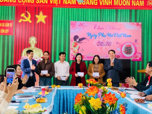 Thưởng n&oacute;ng.jpg